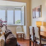 Apartamento Spacious 4BDR Graça River View by LovelyStay *