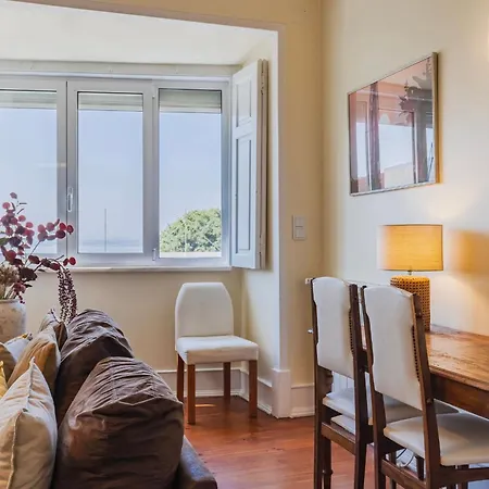 Lägenhet Spacious 4bdr Graca River View By Lovelystay *