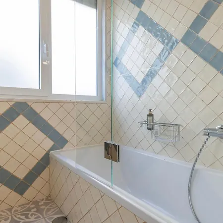 Spacious 4bdr Graca River View By Lovelystay *