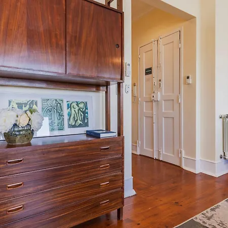 Lägenhet Spacious 4bdr Graca River View By Lovelystay Lisboa