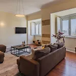 Apartman Whome Spacious Modern In Gracas Historic Quarter
