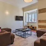 Whome Spacious Modern Apartment In Gracas Historic Quarter Διαμέρισμα Lisboa