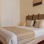 Apartman Whome Spacious Modern In Gracas Historic Quarter *