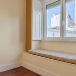 Whome Spacious Modern In Gracas Historic Quarter Apartman