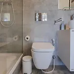 Whome Spacious Modern In Gracas Historic Quarter Apartman Lisboa