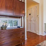 Διαμέρισμα Whome Spacious Modern Apartment In Gracas Historic Quarter Lisboa