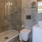 Whome Spacious Modern In Gracas Historic Quarter Lisboa
