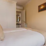 Whome Spacious Modern In Gracas Historic Quarter * Lisboa