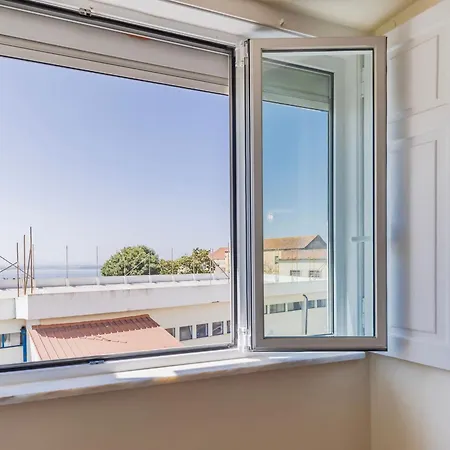 Whome Spacious Modern In Gracas Historic Quarter Apartment