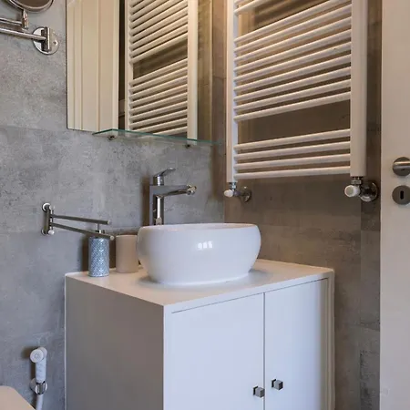 Whome Spacious Modern In Gracas Historic Quarter Apartment *