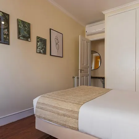 Spacious 4bdr Graca River View By Lovelystay *