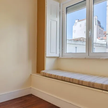 Whome Spacious Modern In Gracas Historic Quarter Апартаменты