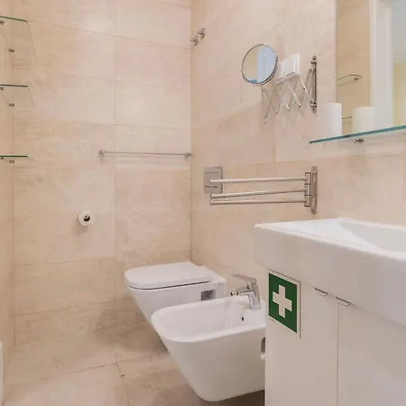 Spacious 4bdr Graca River View By Lovelystay Apartment