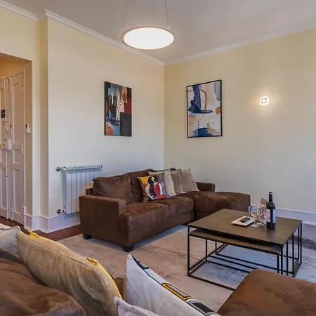 Spacious 4bdr Graca River View By Lovelystay * Lisboa